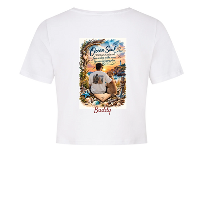 Personalisiertes Damen-Crop-Top mit Wunschhintergrund, Hundemotiv & Namen
